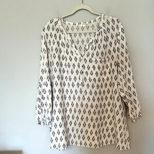 Kenar Tunic Top Woman Plus Size 1X White Geometric 1/2 Button Linen Blend Pocket
